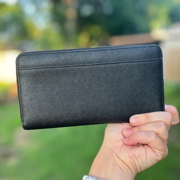 Kate Spade Ma Cherie Wallet - Picture 2 of 10